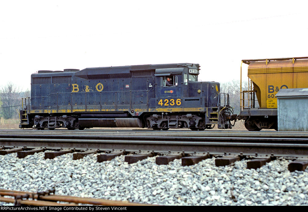 Ex B&O GP30 CSXT #4236